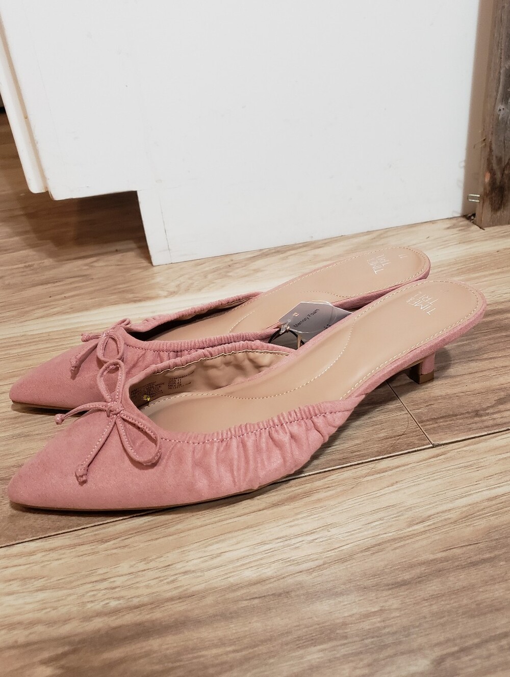 New W/tags Size 11 Faux Suede Blush Pink Pointed Toe Kitten Heel Front Bow